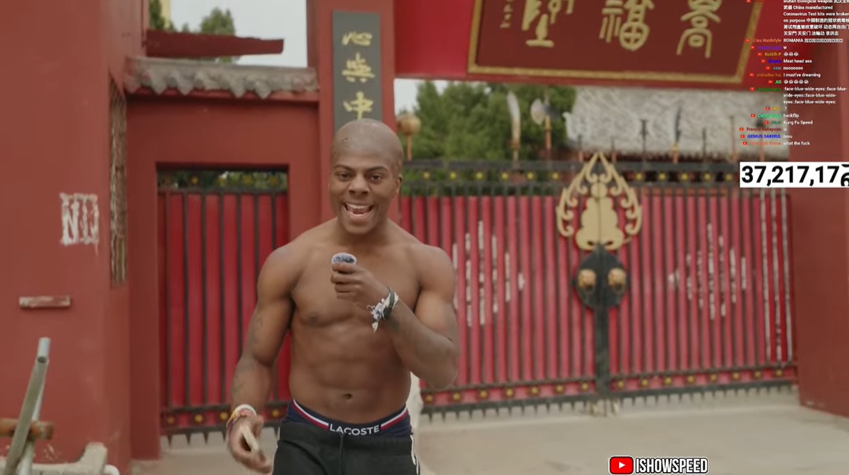  光头造型！Speed中国行来到郑州少林寺，上香拜佛学功夫